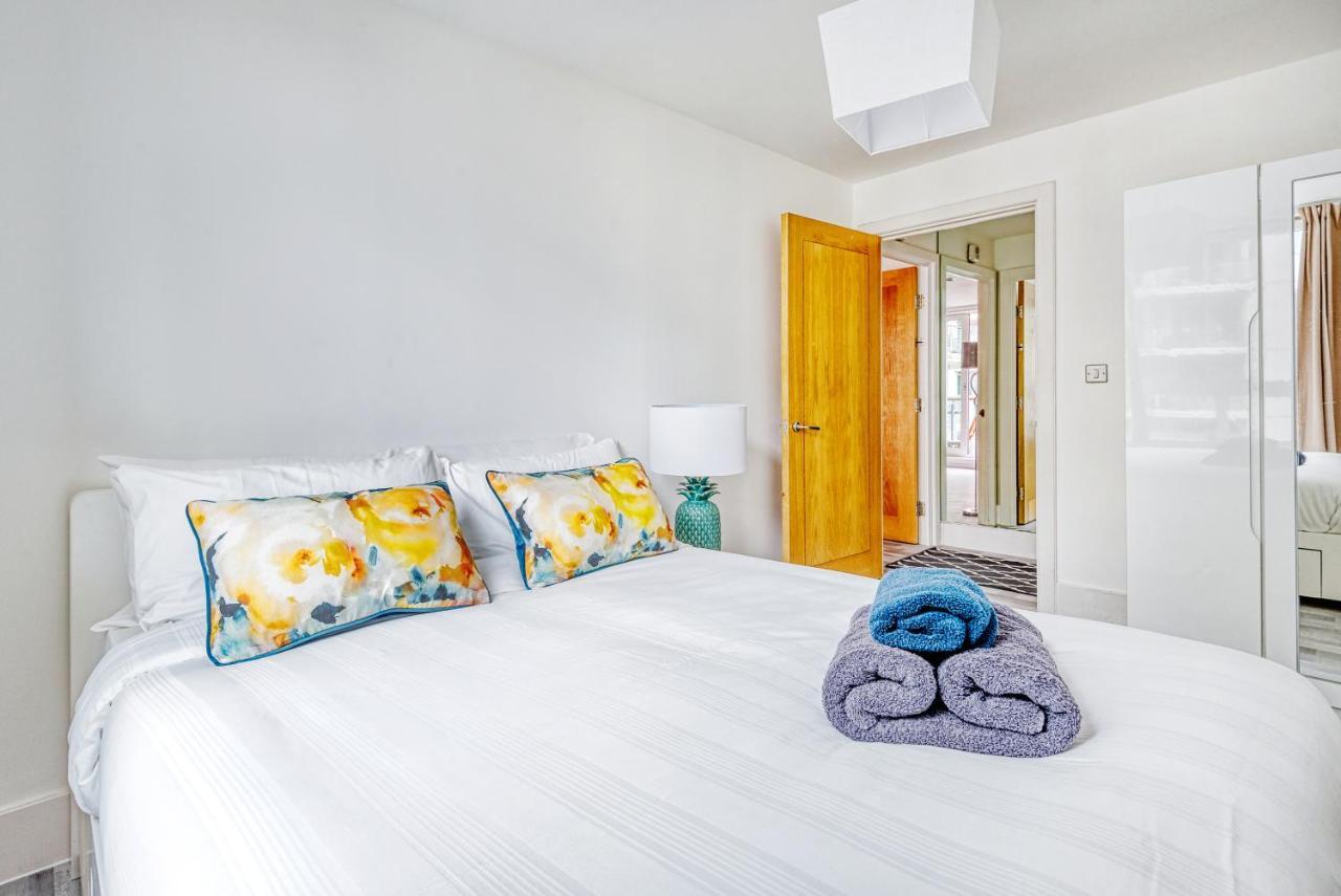 Riverside 2-Bedroom Apartments Λονδίνο Εξωτερικό φωτογραφία