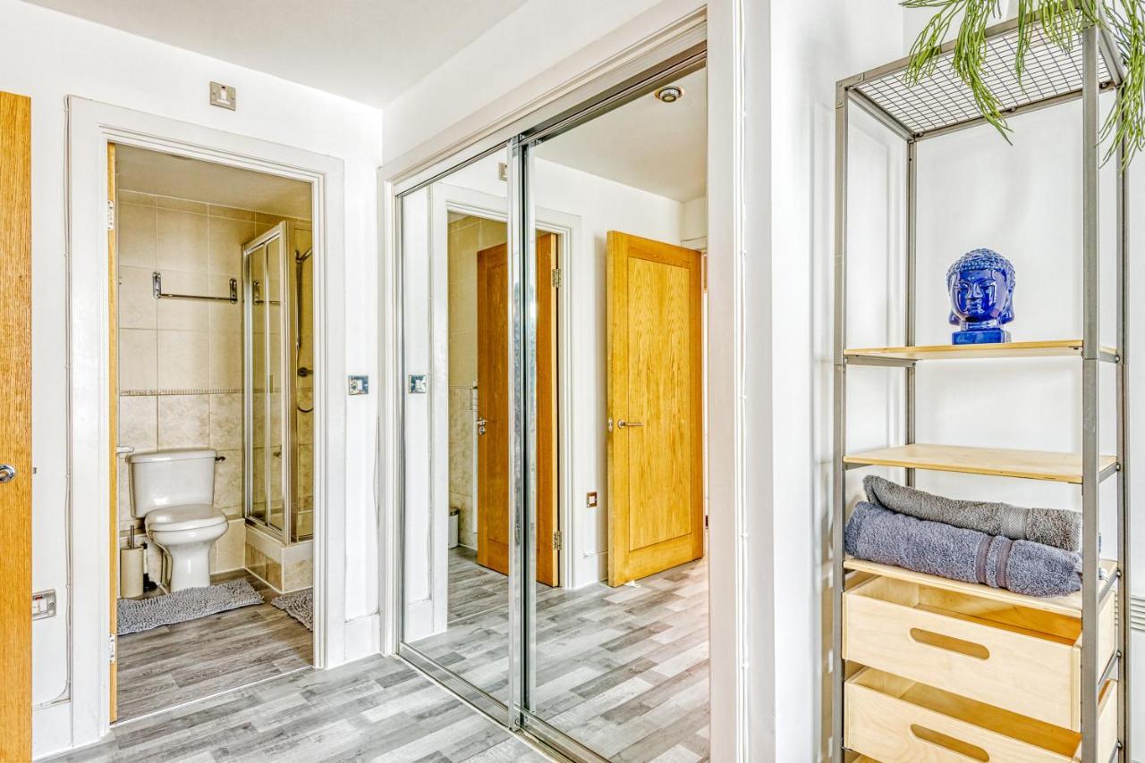 Riverside 2-Bedroom Apartments Λονδίνο Εξωτερικό φωτογραφία